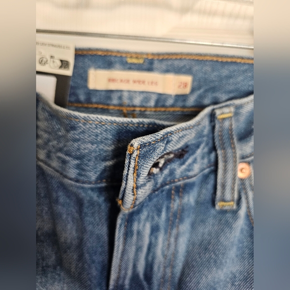 Levi's Ribcage Wide Leg - Picture 9 of 12